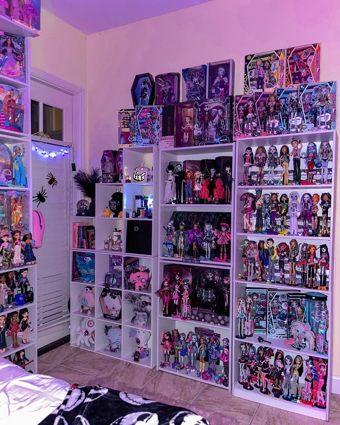 Eerie Horror Decor Ideas for Parties