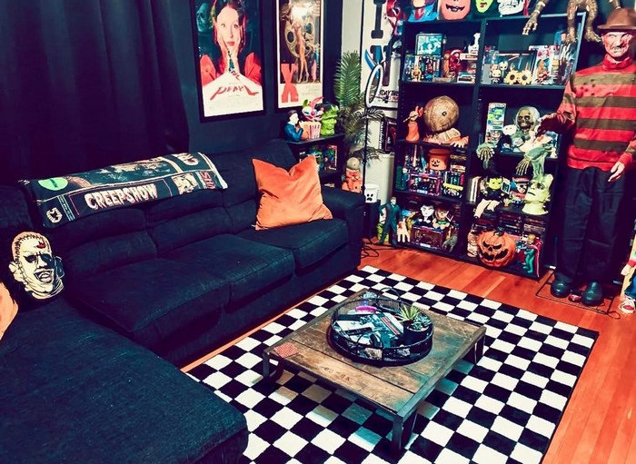 Gothic Horror Decor to Transform Spaces