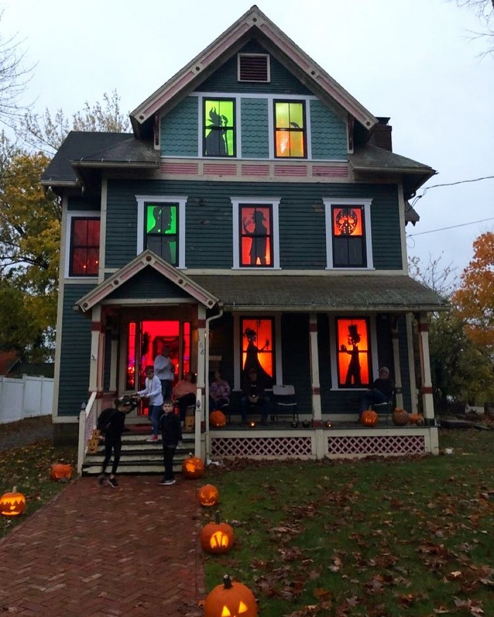 Unsettling Horror Decor Ideas for Interiors